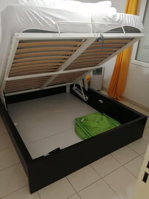Le Soleil D Eugenie Appartement Dans Residence Avec Piscine Commune Pres De Carcassonne Olonzac Buitenkant foto